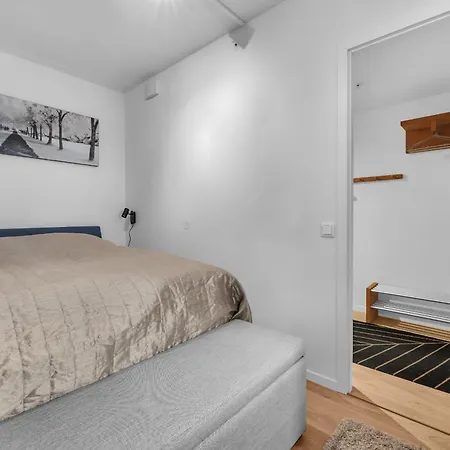 Vervet - 1 Bedroom With Sofabed Tromso Exterior photo